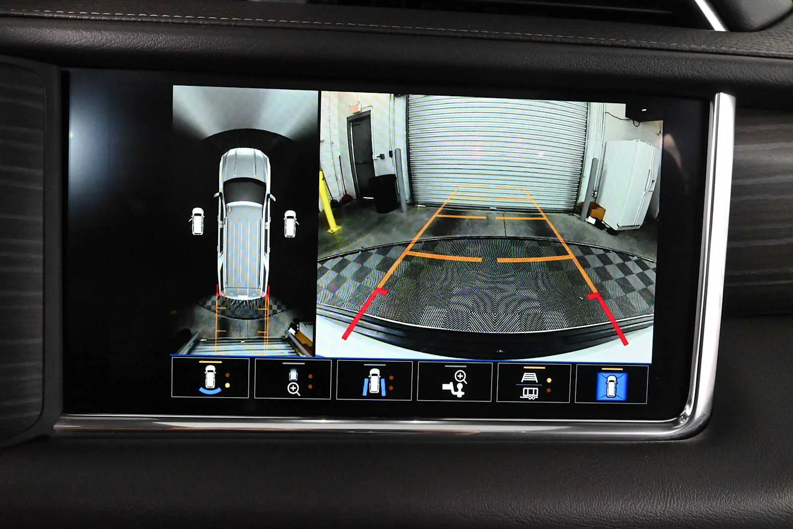 Used 2023 Summit White GMC Denali image 6