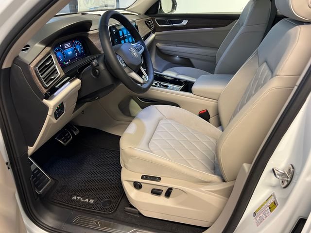New 2026 White Volkswagen 2.0T SEL Premium R-Line image 7