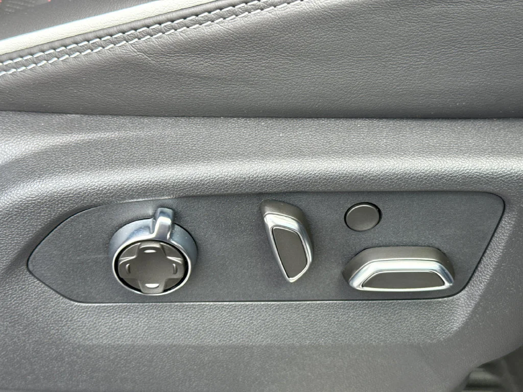 2026 GMC Sierra 1500 AT4X - Photo 39