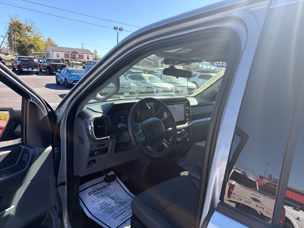 Used 2025 Silver Ford XLT image 15