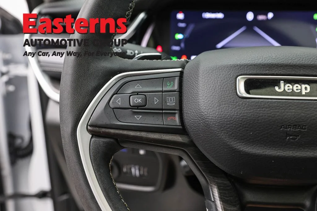 Used 2022 White Jeep 4xe image 15