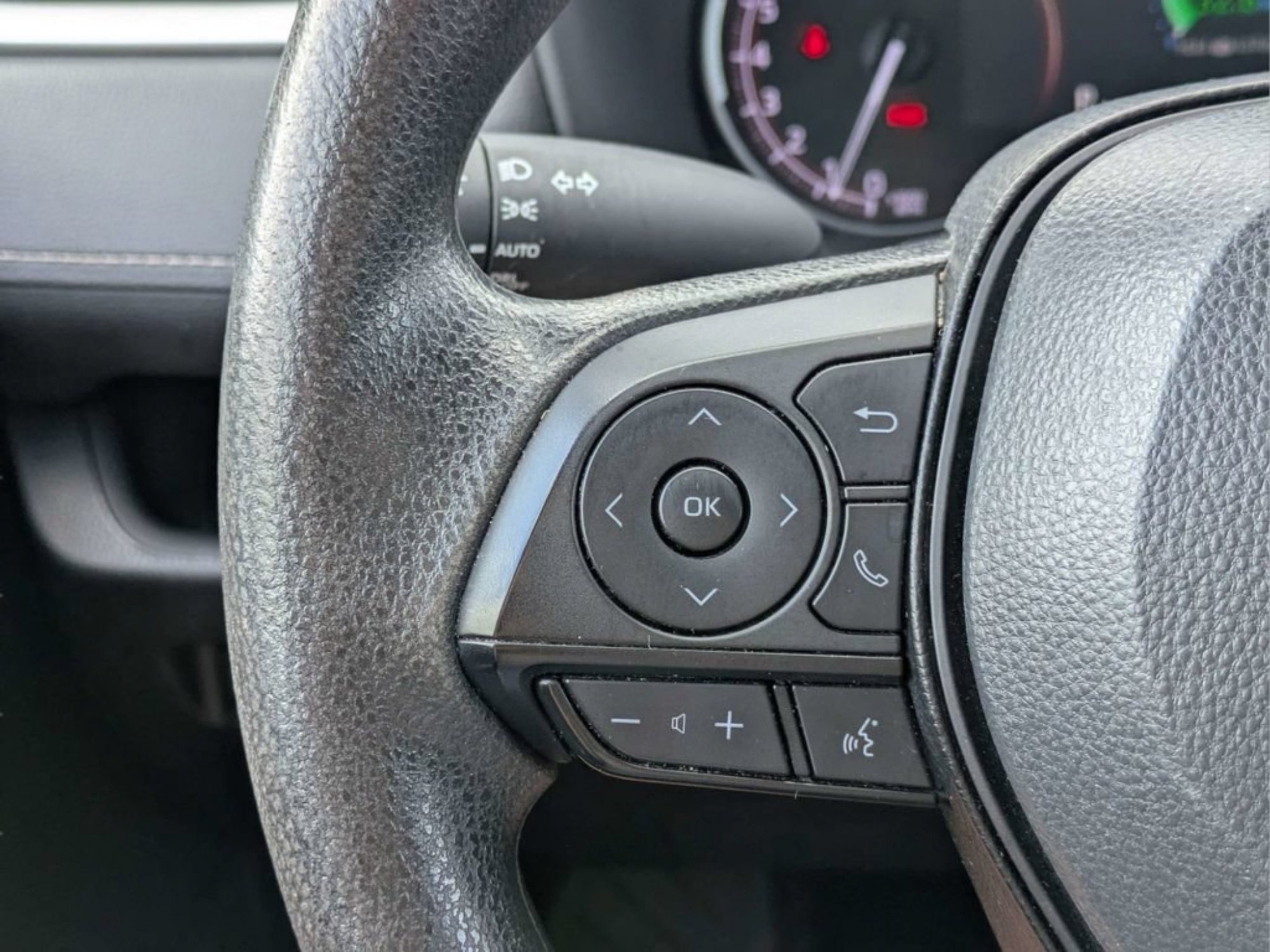Used 2024 Midnight Black Metallic Toyota XLE image 22