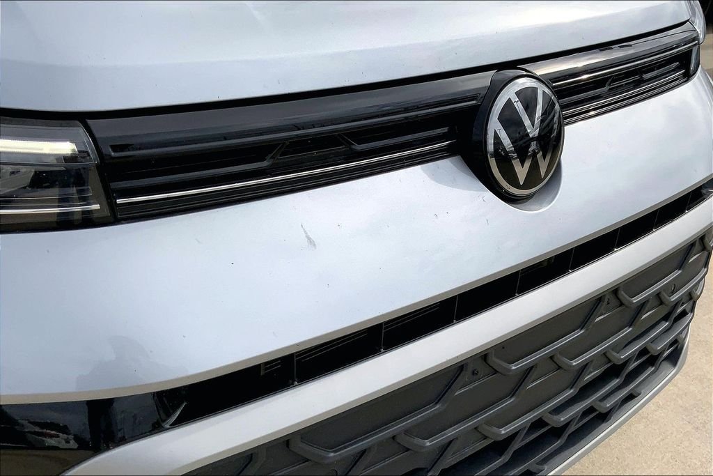 Used 2025 Pyrite Silver Metallic Volkswagen 1.5T SE image 26