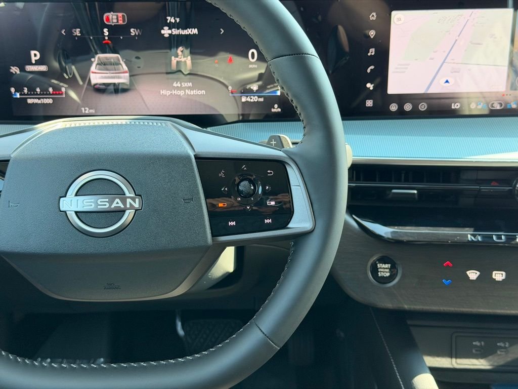 New 2026 Champagne Silver Metallic Nissan Platinum image 23