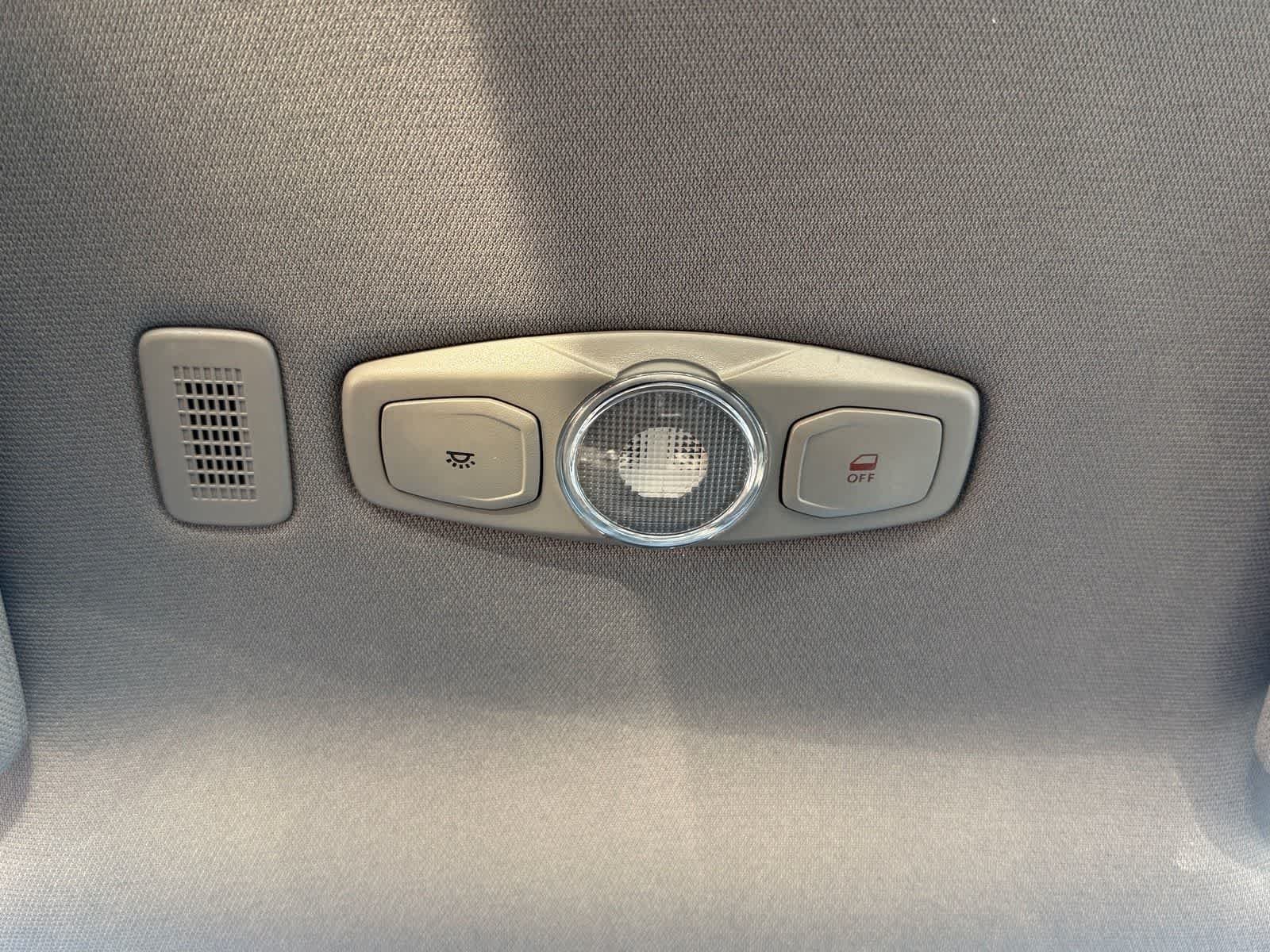Used 2016 Ingot Silver Metallic Ford XL image 17