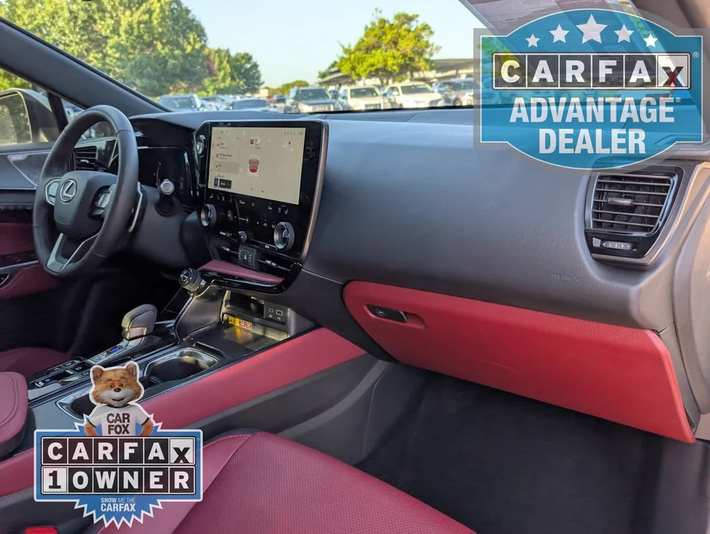 Used 2025 White Lexus Luxury image 27