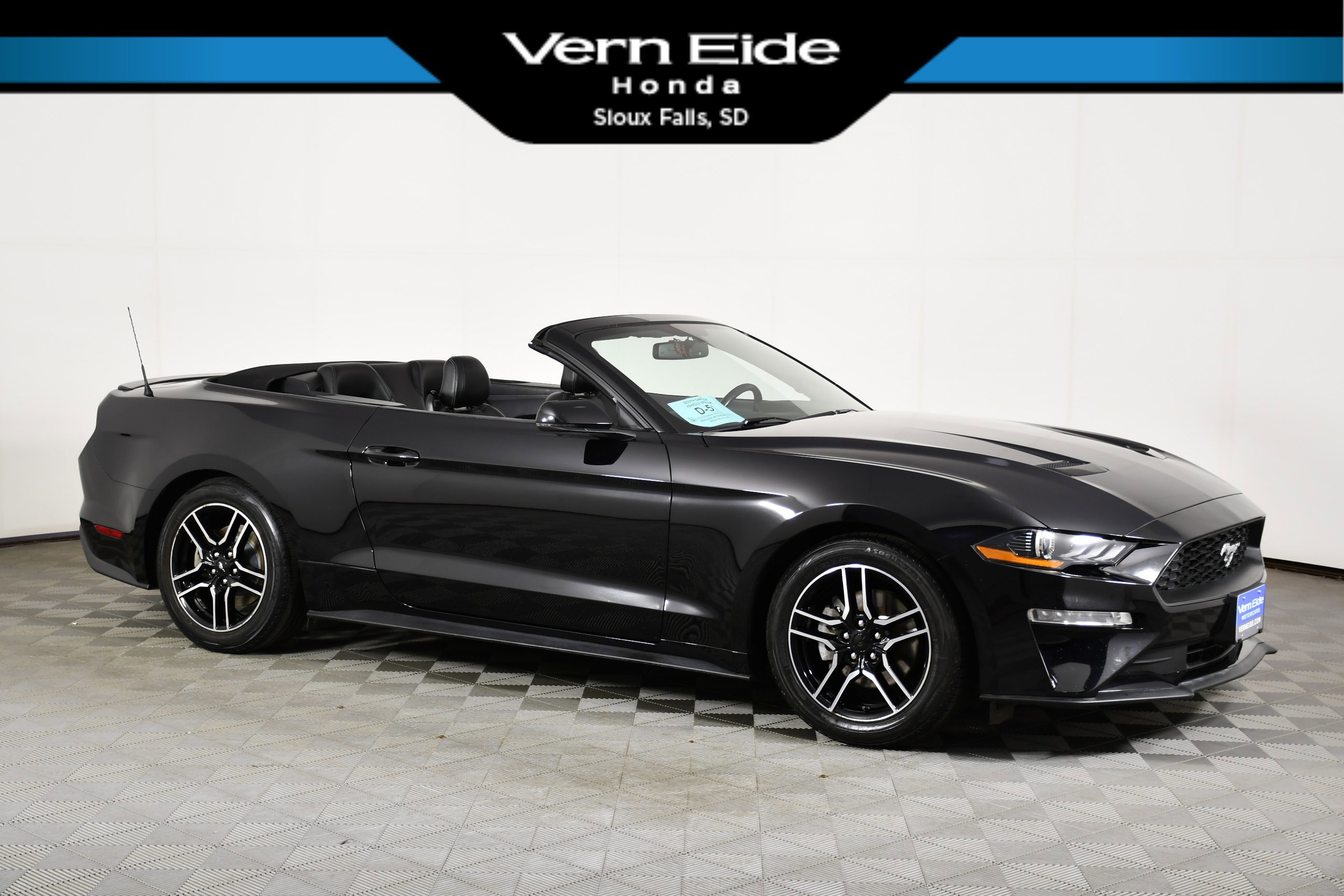 2020 Ford Mustang EcoBoost