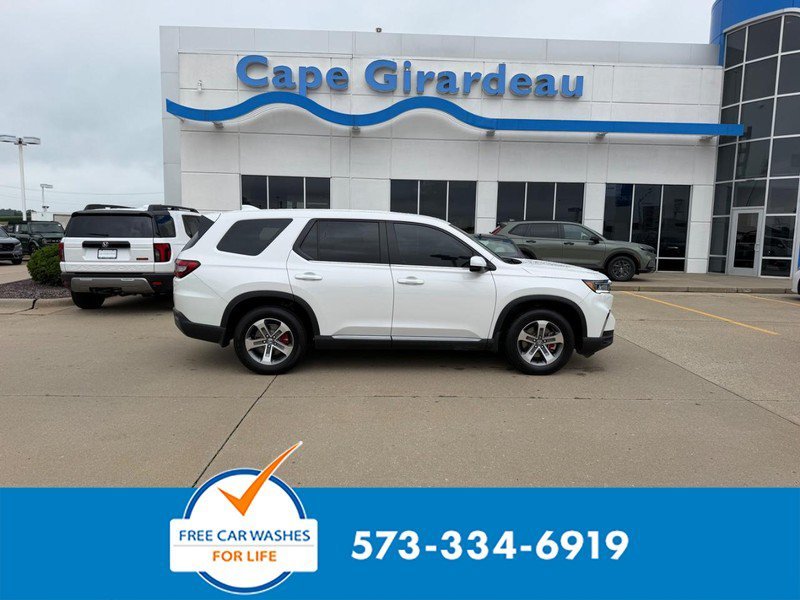 Certified Used 2025 Platinum White Pearl Honda AWD EX-L image 26