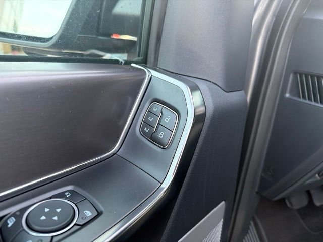Used 2025 Gray Ford Platinum image 10
