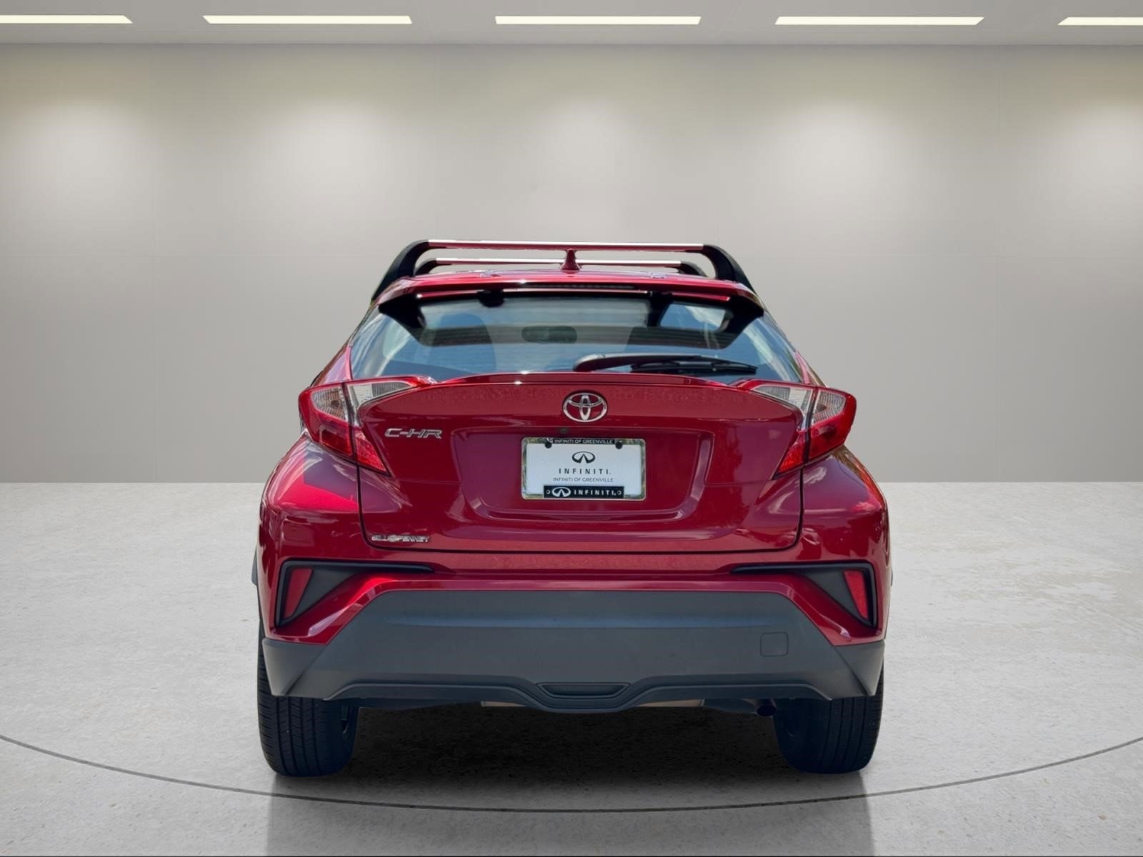 Used 2021 Red Toyota XLE image 4