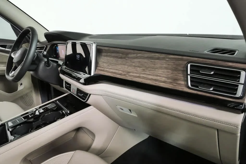 New 2026 Pure Gray Volkswagen 2.0T SEL Premium R-Line image 24