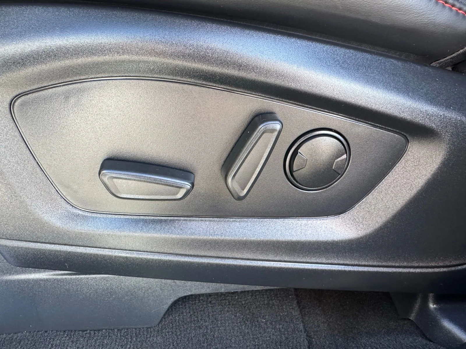 Used 2025 Gray Ford ST-Line image 16