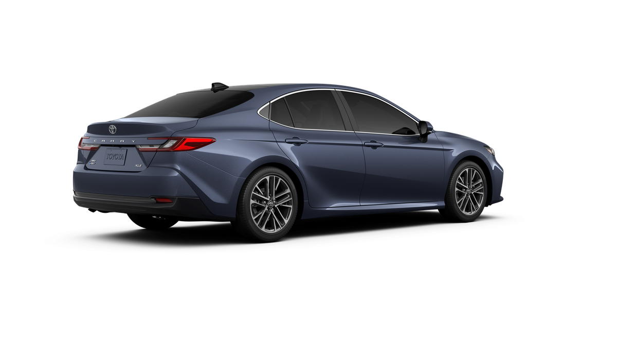 2026 Toyota Camry XLE - Photo 24