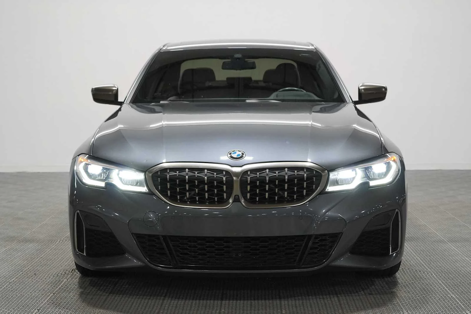 Used 2020 Mineral Gray Metallic BMW M340i xDrive image 5