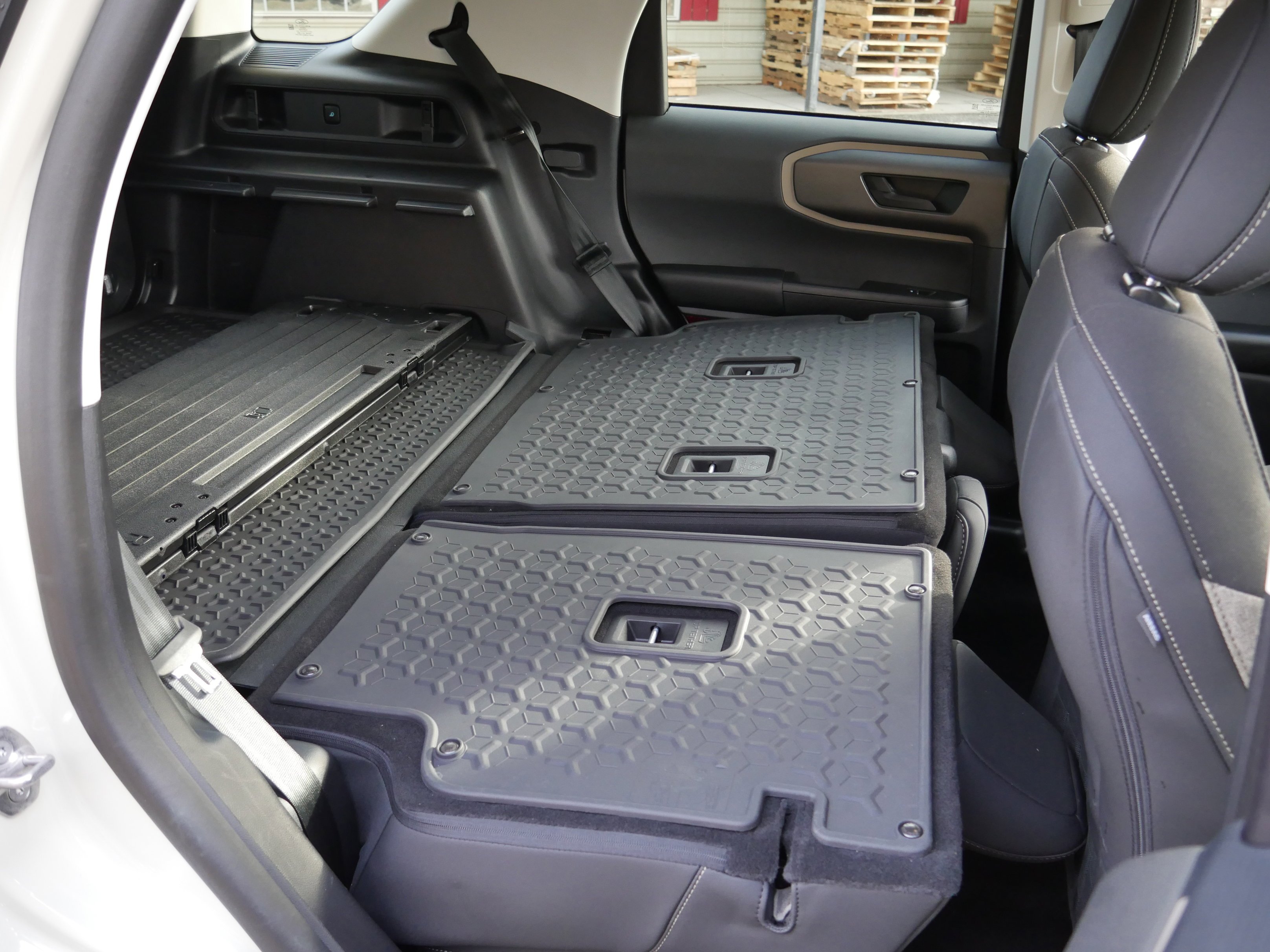 New 2025 Desert Sand Ford Big Bend® image 29
