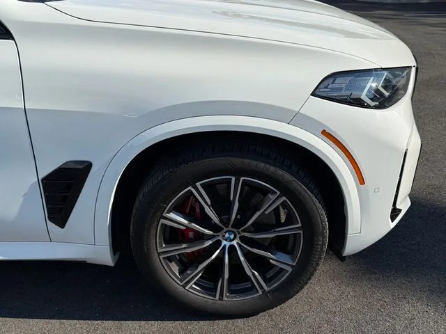 Certified Used 2024 Alpine White BMW xDrive40i image 9