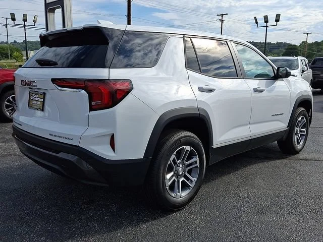 New 2027 Summit White GMC Elevation image 6
