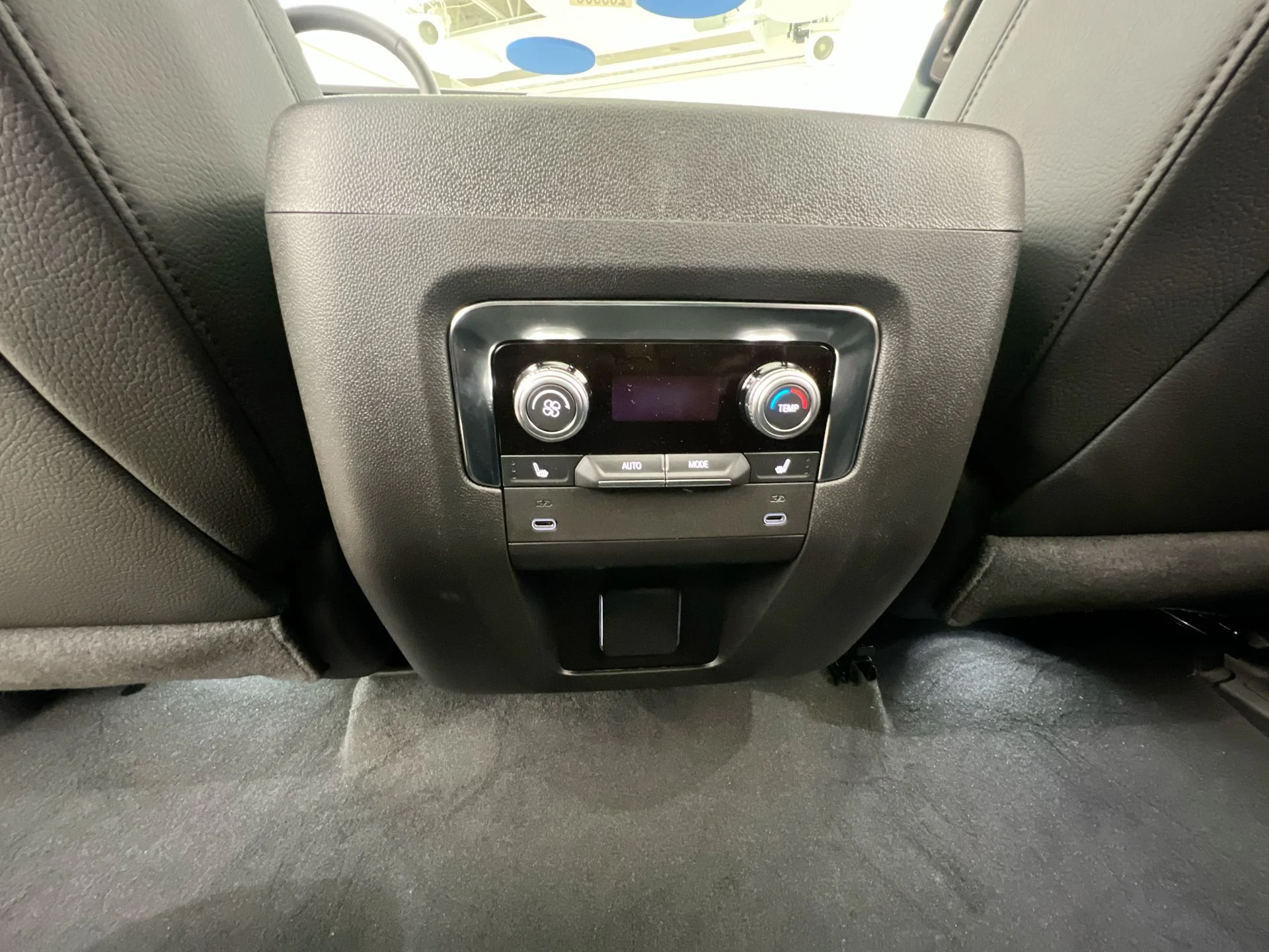 2026 GMC Yukon XL Denali - Photo 80