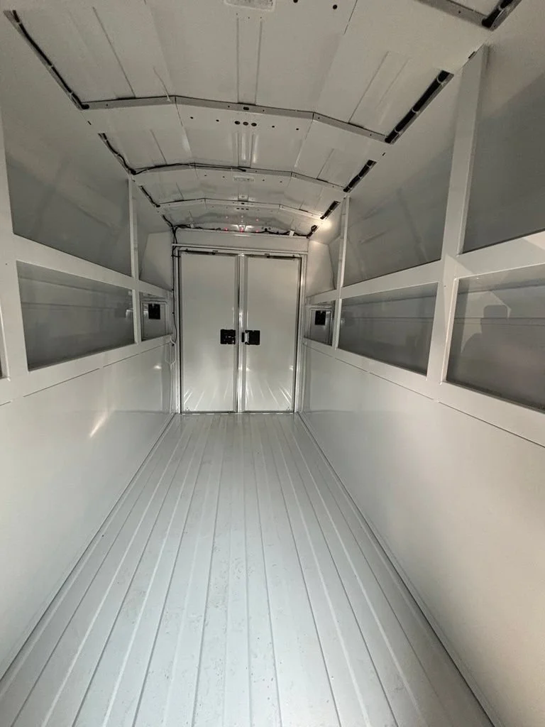 New 2024 Summit White GMC 1WT image 17