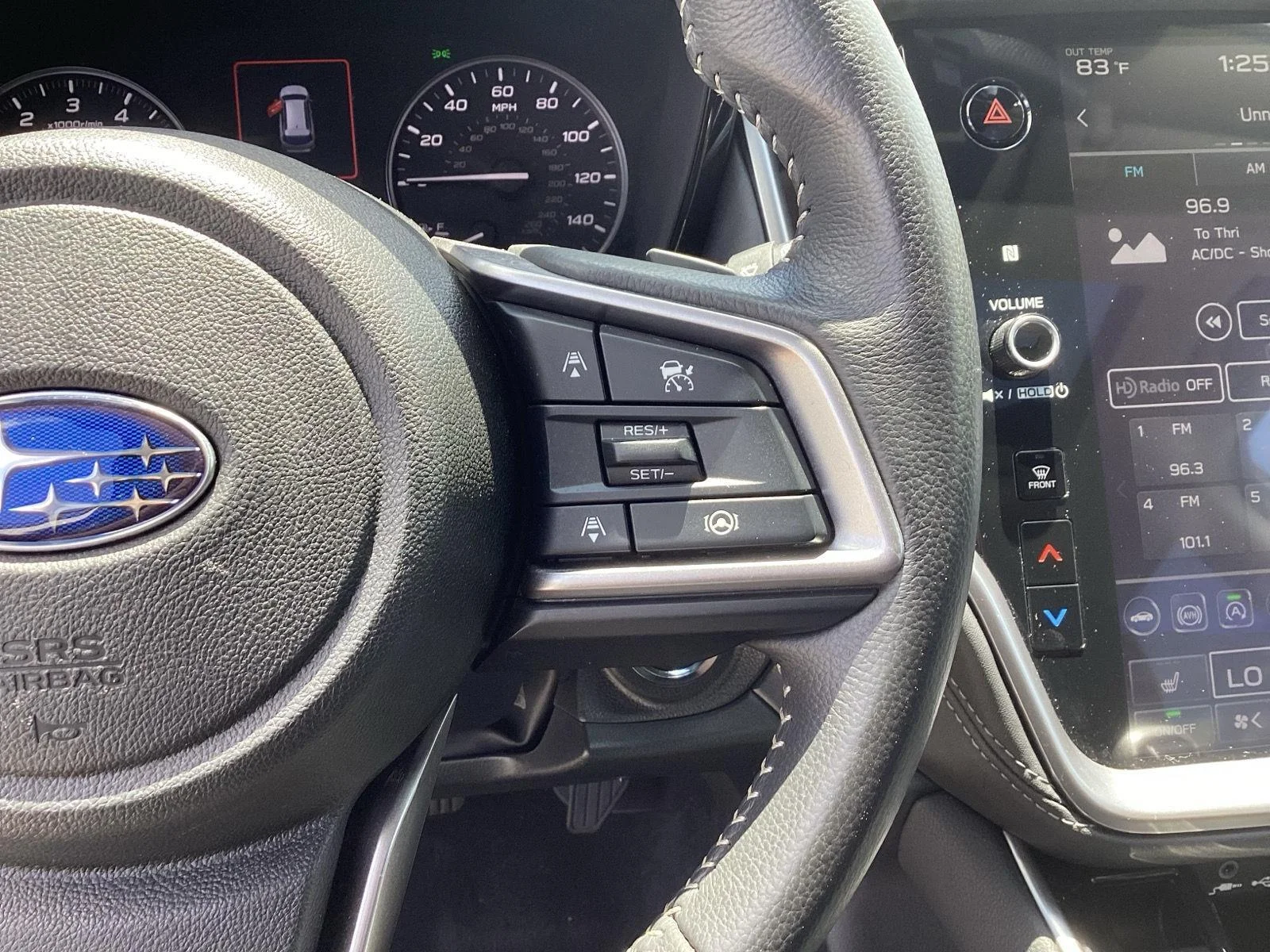 Used 2025 Crystal Black Silica Subaru Premium image 19