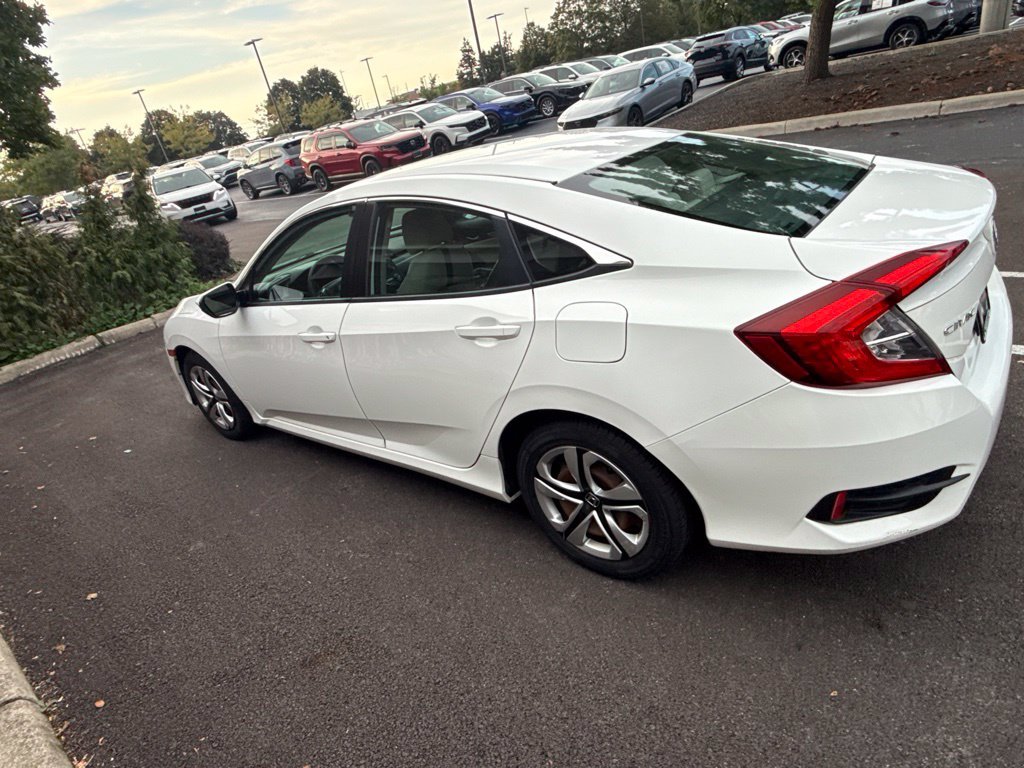 2017 Honda Civic LX - Photo 9