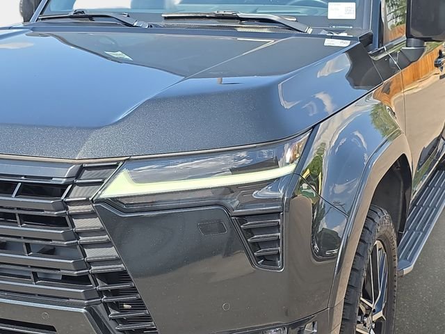 Used 2024 Black Lexus 550 Premium+ image 35