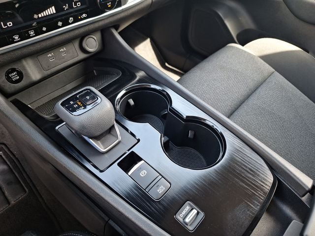 Used 2024 White Nissan SV image 24