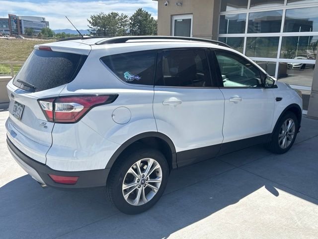 Used 2017 White Ford SE image 3
