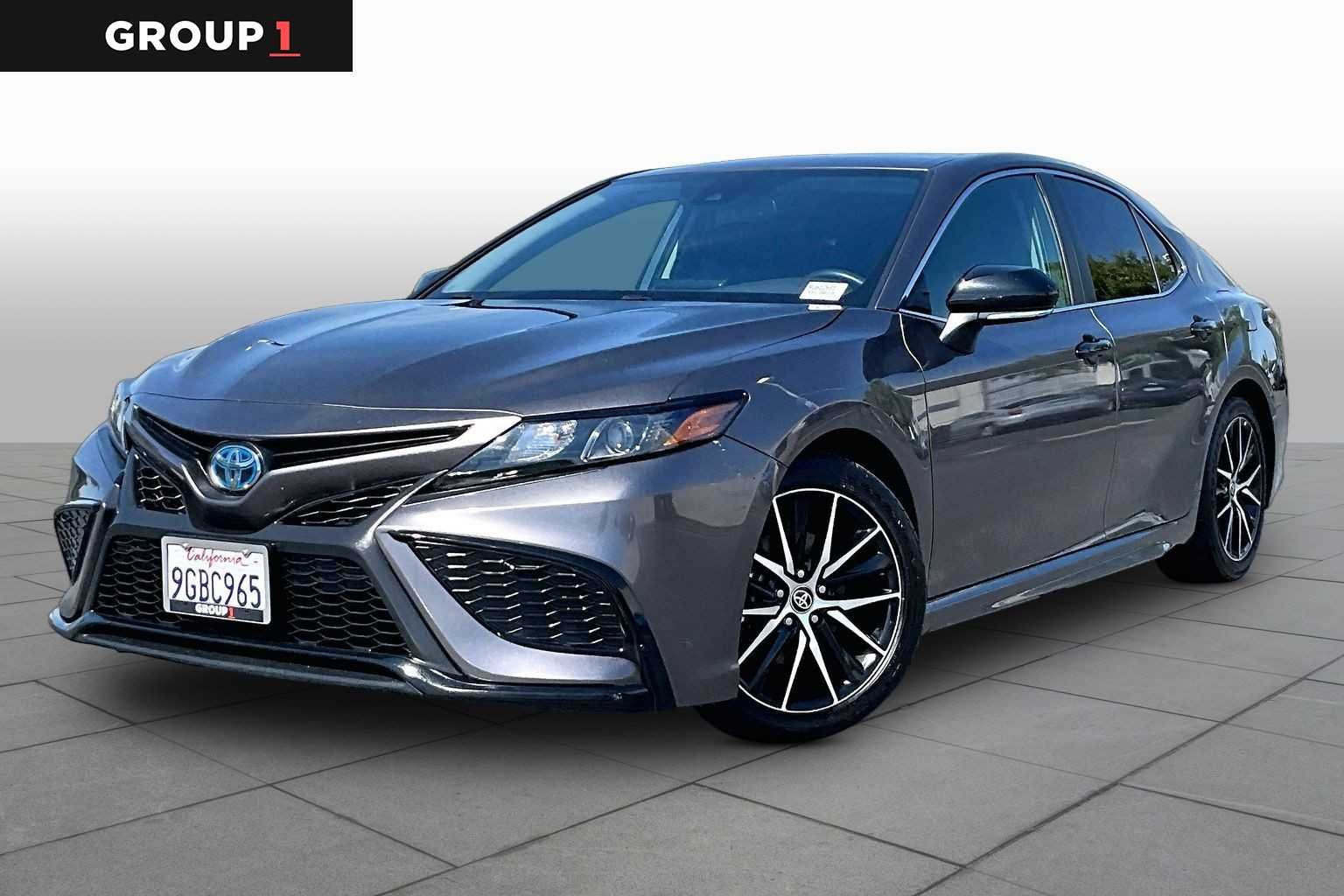2023 Toyota Camry Hybrid SE