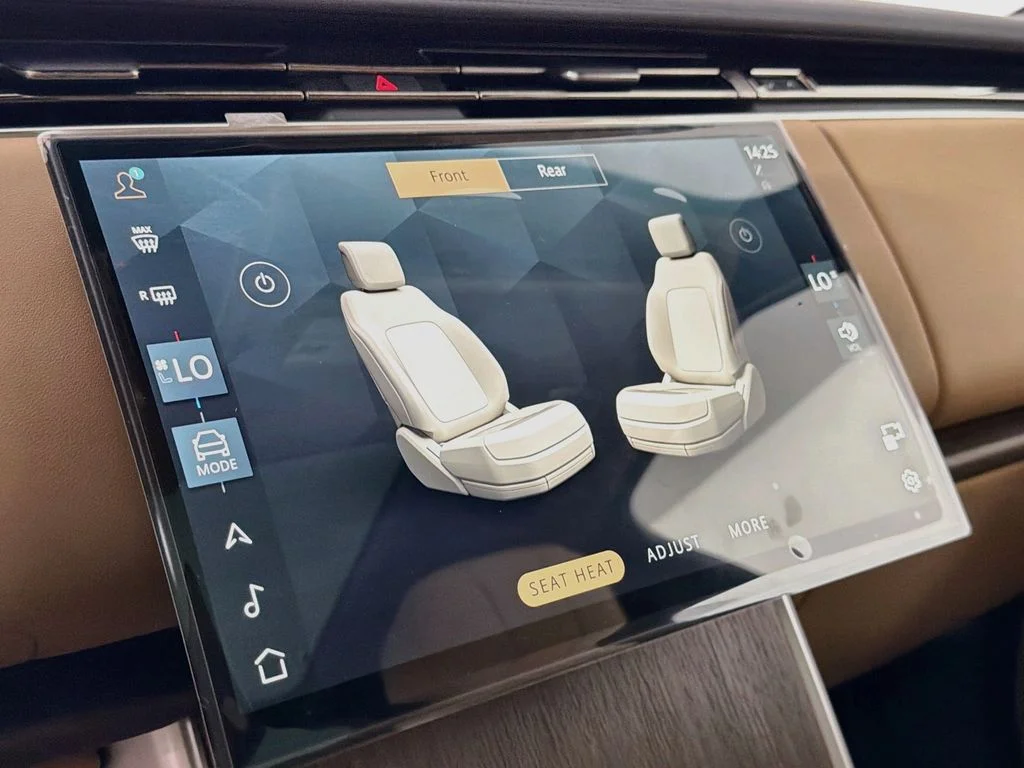 New 2026 Fuji White Land Rover SE image 21