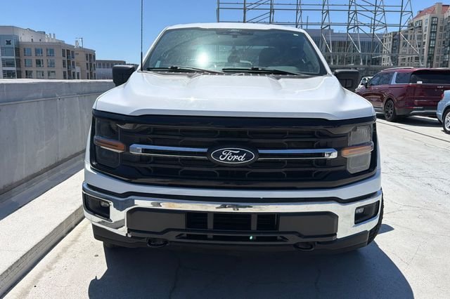 Used 2024 Oxford White Ford XLT image 3