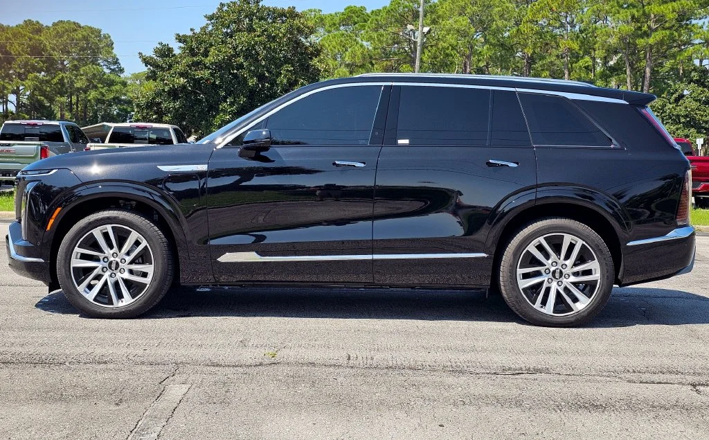 Used 2027 Black Cadillac Luxury image 1