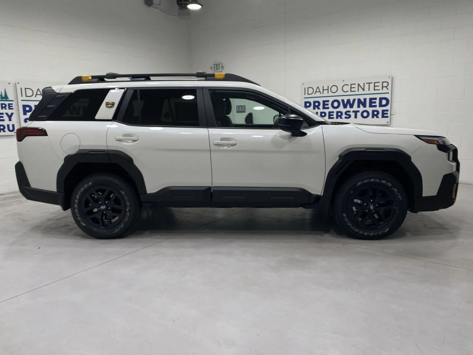 New 2026 CRYSTAL WHITE PEARL Subaru Wilderness image 9