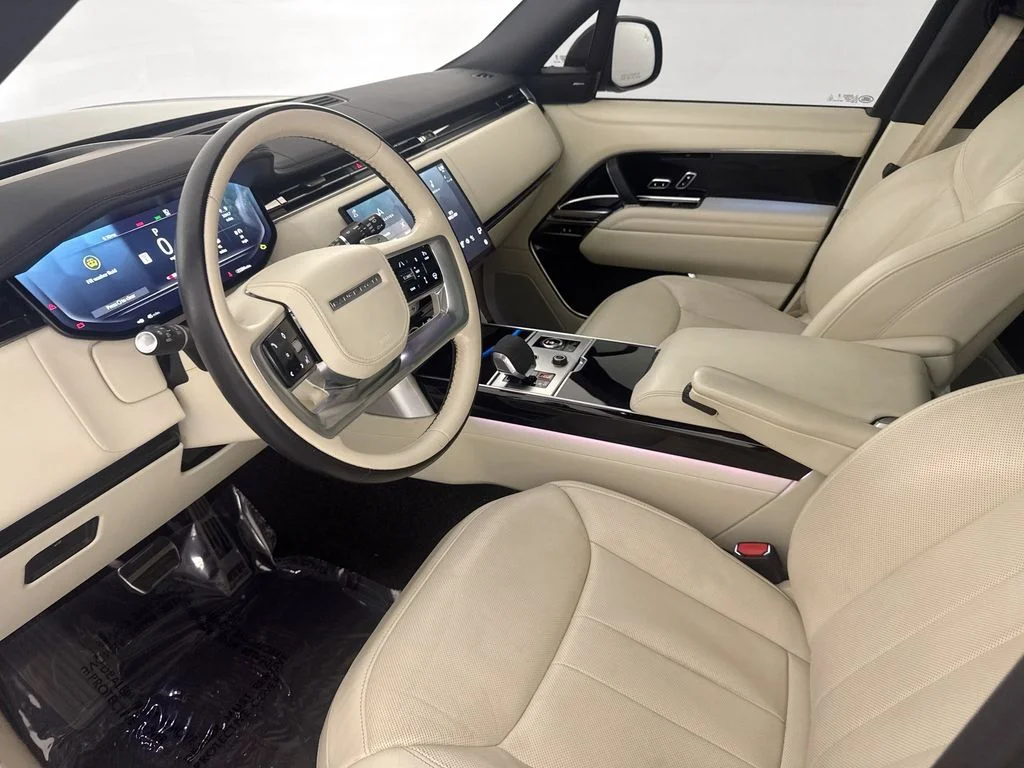 Certified Used 2023 Black Land Rover SE image 9