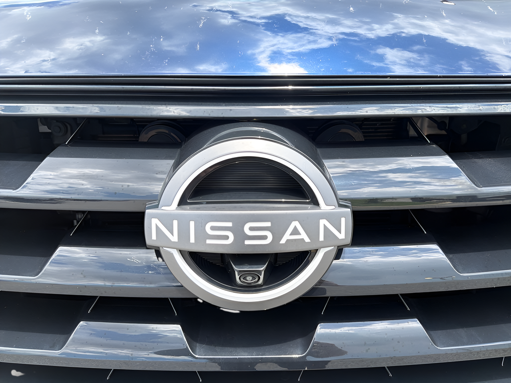 Used 2021 Blue Nissan Platinum image 47