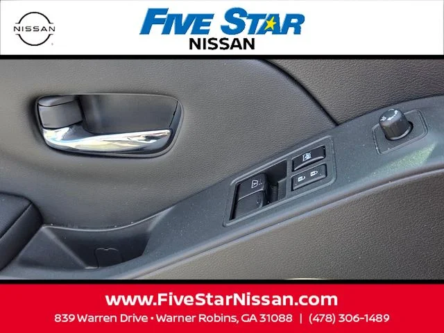 Used 2025 White Nissan SV image 28
