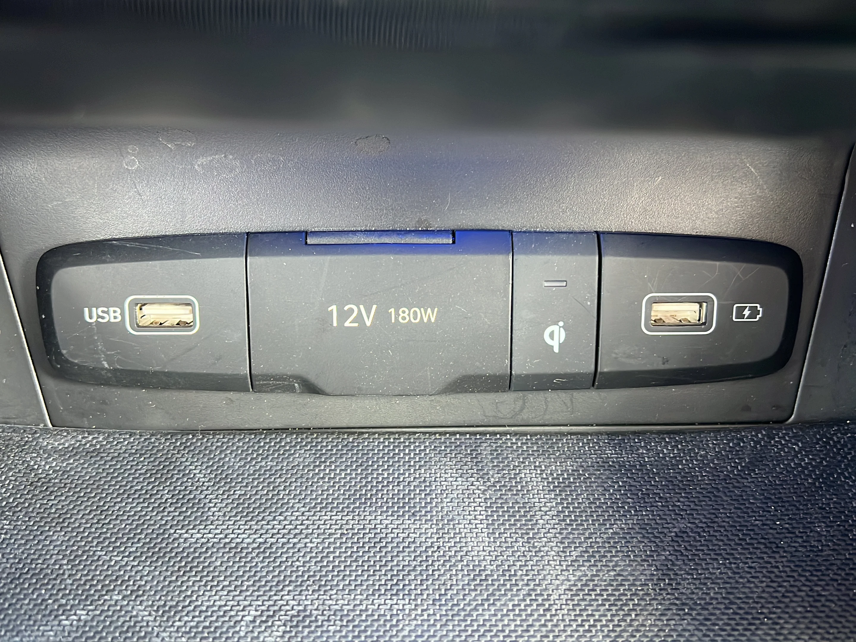 Used 2024 Shimmering Silver Hyundai Limited image 22