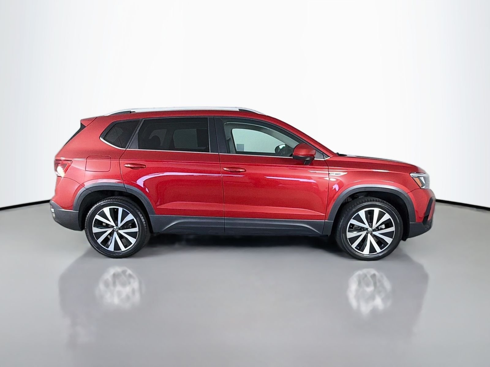 Used 2022 Kings Red Metallic Volkswagen 1.5T SE image 8
