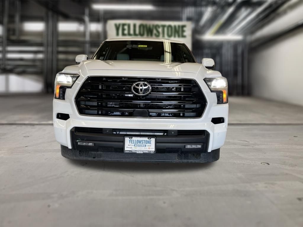 Used 2025 White Toyota SR5 image 38