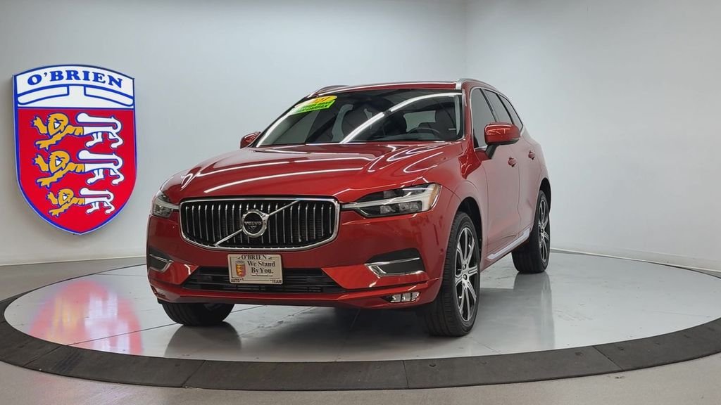 Used 2021 Fusion Red Metallic Volvo T5 Inscription image 9