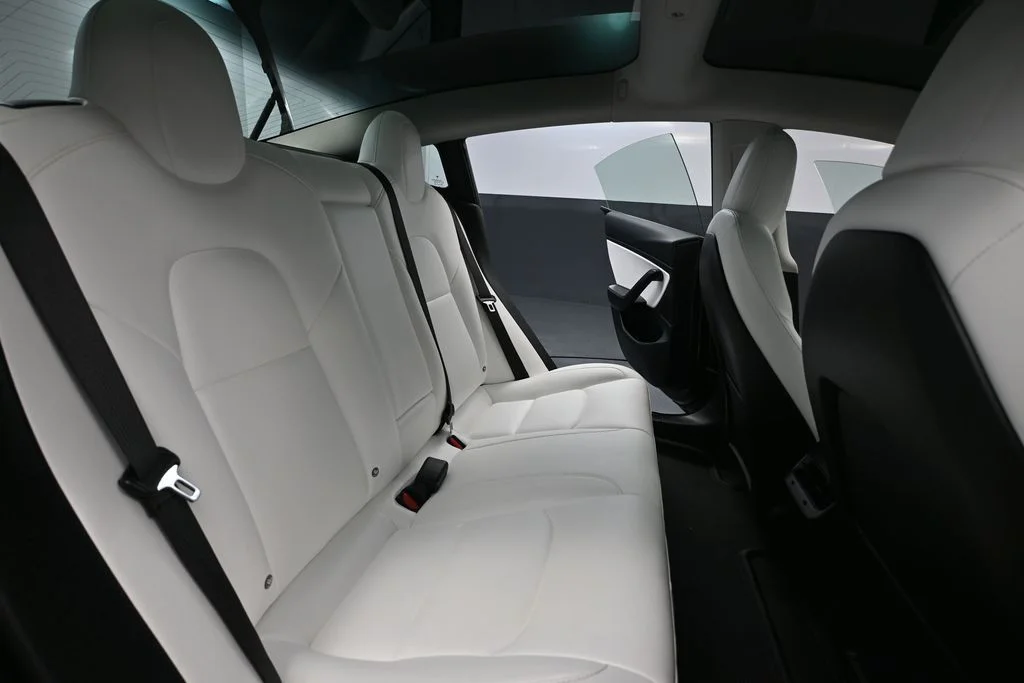 Used 2018 Black Tesla Long Range image 39