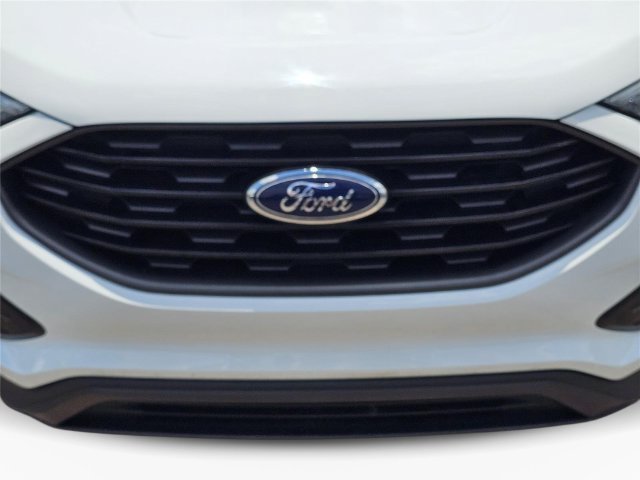 Used 2023 Oxford White Ford SEL image 4
