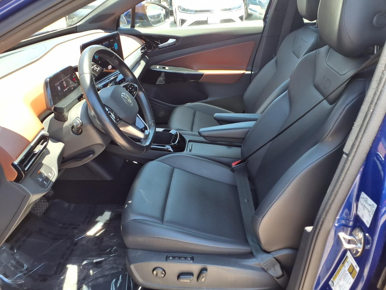 Used 2022 Blue Volkswagen Pro S image 17