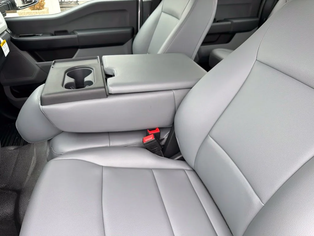 New 2027 Oxford White Ford F-350® XL image 10