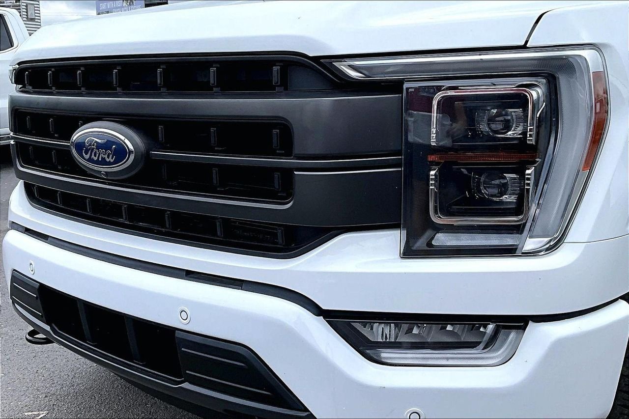 Used 2023 Oxford White Ford LARIAT image 35