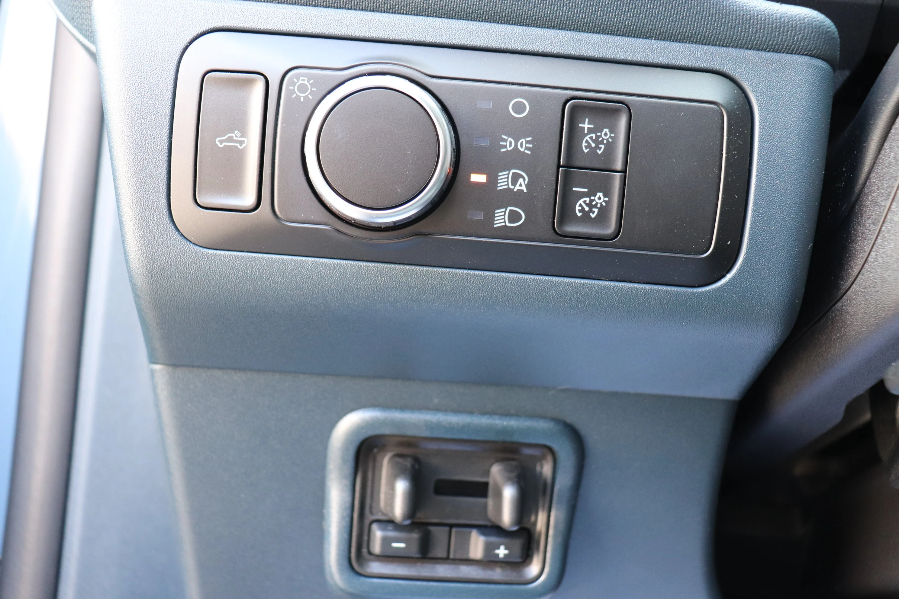 New 2026 AZURE GREY METALLIC TC Ford XLT image 9