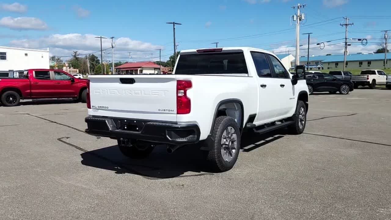 2026 Chevrolet Silverado 2500 HD Custom - Photo 8