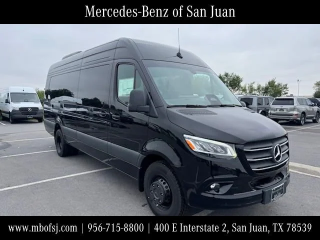 2025 Mercedes-Benz Sprinter 3500 Cargo 170 WB