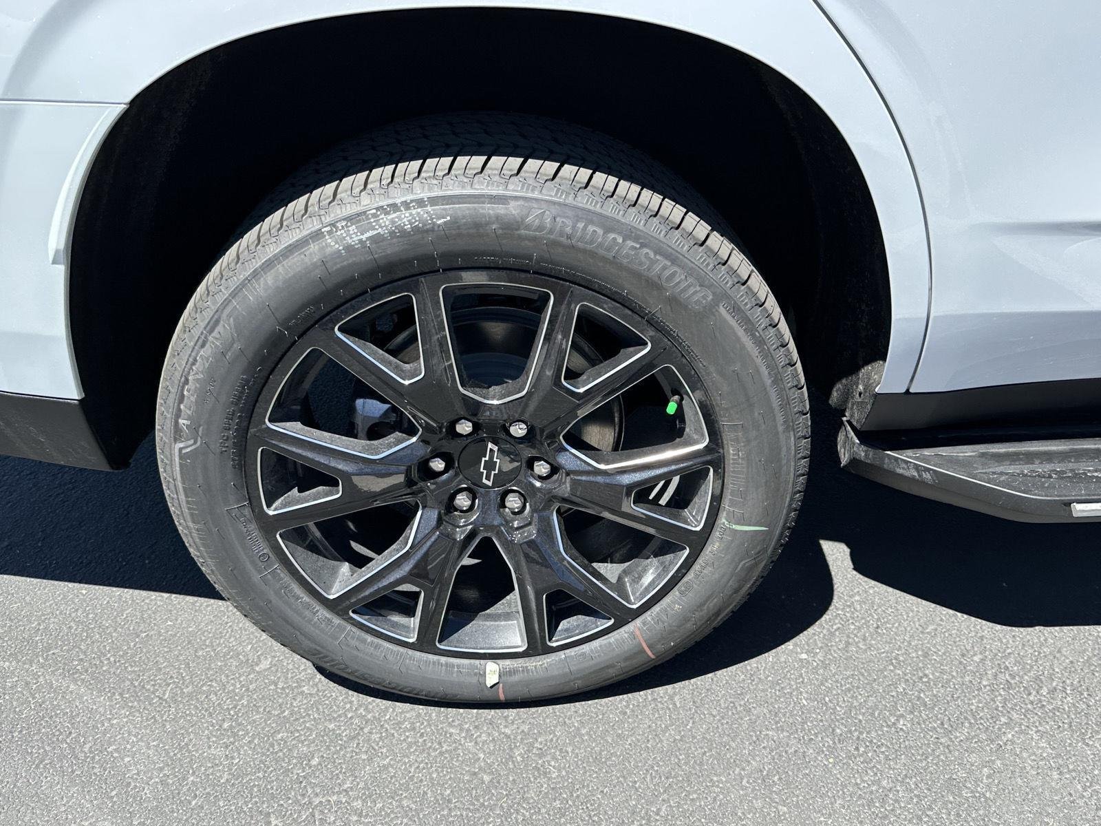 New 2026 Polar White Tricoat Chevrolet Premier image 18