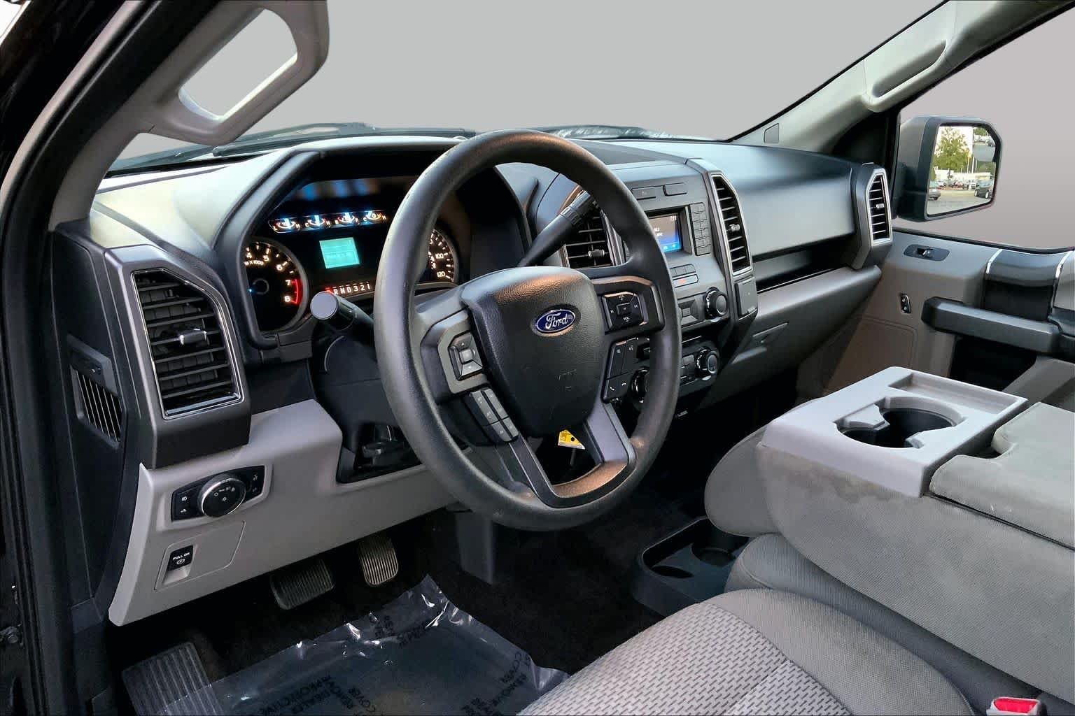 Used 2017 Shadow Black Ford XLT image 15